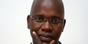 Macky : Les Paroles et les Actes.