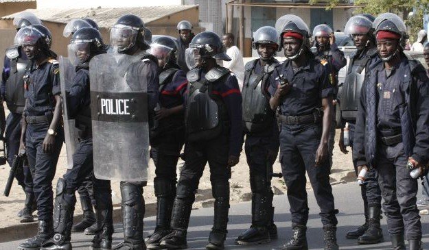 Manifestation dispersée par les forces de l’ordre : le FRN proteste et exige la libération de ses membres