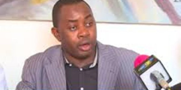 Parlons de nos institutions     Par le Dr Cheikh Tidiane Mbaye