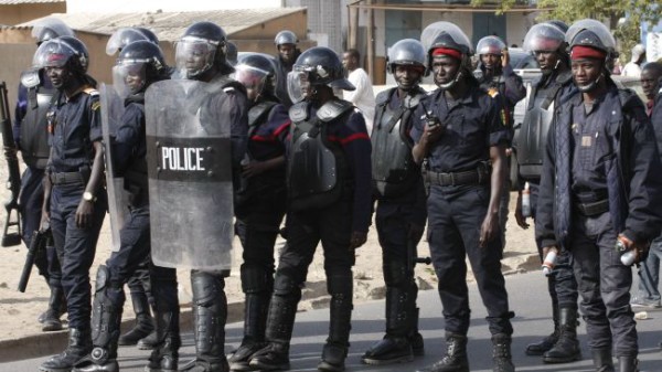 Nouvelle stratégie payante des policiers face à  l’intifada des étudiants