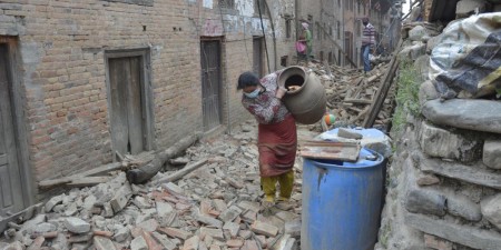 Népal : Le séisme  a fait plus de 6 200 morts et près de 14 000 blessés, selon un nouveau bilan