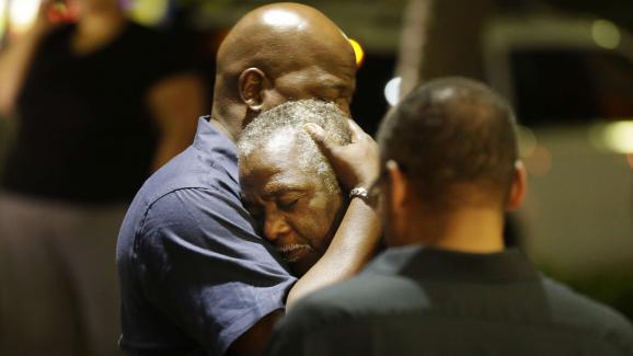 Etats-Unis : une attaque raciste dans une église fait neuf morts dont le pasteur