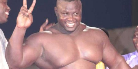 Lutte Sénégalaise : Battu par Jackson Jr , Bombardier annonce la fin de sa carrière : « J’arrête dès aujourd’hui… »