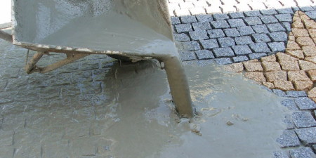 Hausse des prix du ciment et du fer : Alioune Sarr, ministre du Commerce, annonce l’ouverture d’une enquête