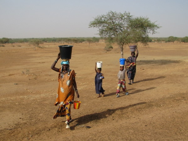 Pénurie d’eau qui perdure à Fatick, Fimela et autres localités : le ras-le-bol des populations face à ce casse-tête que l’Etat semble négliger