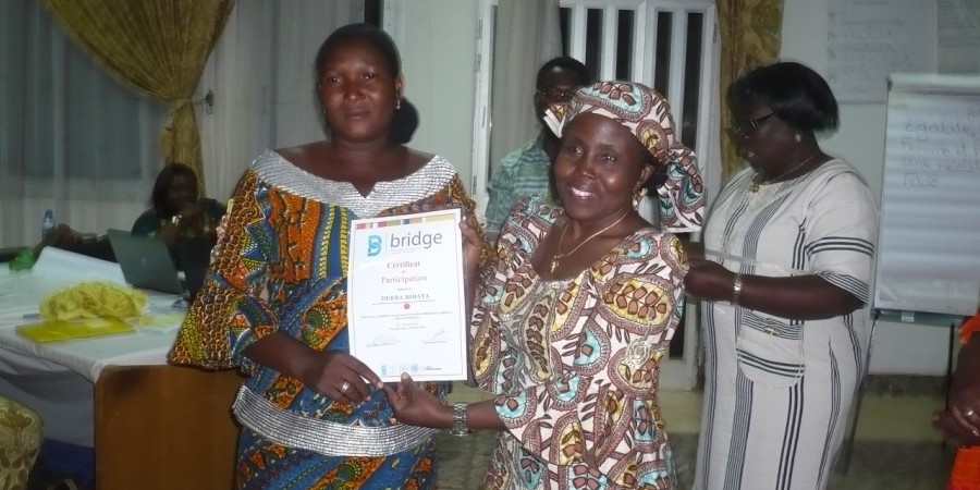 Burkina/processus électoral : Remise d&rsquo;attestation de formation à une trentaine d&rsquo;acteurs