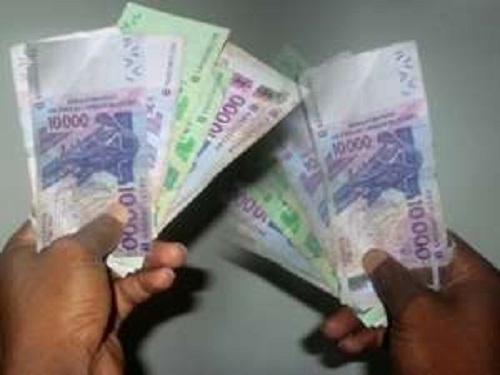 Transferts rapides d’argent  Les sommes  reçues par les établissements de crédit du Sénégal  estimées 211,8 milliards FCFA