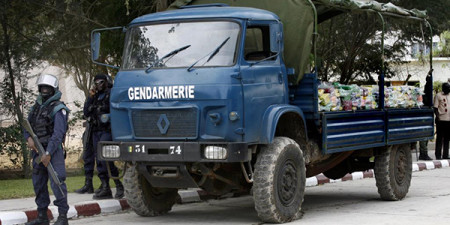 Application de l’arrêté interdisant le voyage interurbain la nuit : Des dizaines de véhicules immobilisés par les gendarmes à Koumpentoum