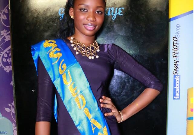 Miss Guédiawaye 2015, Ramata Ndiaye sur la plus  haute marche du podium