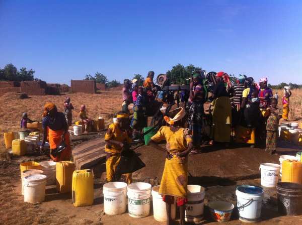 Covid 19/ Pénurie d’eau: Quand le liquide précieux devient une denrée rare…(Par Aly Saleh)