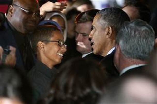 Ahmed Mohamed, victime d’injustice, parmi des célébrités et photographié avec Obama