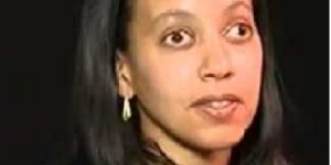 Cette femme est la première diplômée de l’école des sourds-aveugles Harvard Law