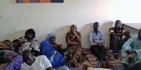 Grève de la faim des ex-travailleurs des agences dissoutes, Awa Niang décroche un accord à l’arrachée