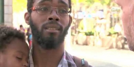 La Solidarité pourtant toujours présente aux USA : Un SDF, Père célibataire, reçoit 30 000 dollars des bonnes volontés