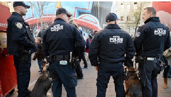 New York Le plus grand nombre de policiers jamais vu pour une protection du Thanksgiving