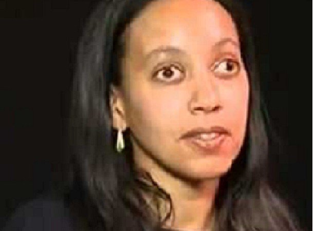 Cette femme est la première diplômée de l’école des sourds-aveugles Harvard Law
