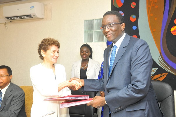 Washington Le Sénégal signe 4 conventions de financement pour un montant de 125 milliards de FCFA