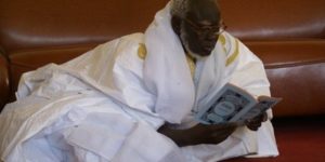 Soutien: Serigne Mountakha offre 50 millions aux victimes, à l’État et aux hommes politiques, « ne donnez pas vie à la violence dans ce pays », demande-t-il.