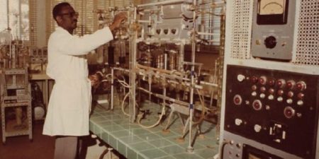 Mercredi 7 février 2018:   32ème Anniversaire du Rappel à Dieu du Professeur Cheikh Anta Diop qui repose à Tcheytou (Baol)