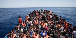 Migration clandestine : Près de 700 migrants et réfugiés dont des Sénégalais arrivés sur l’île italienne de Lampedusa