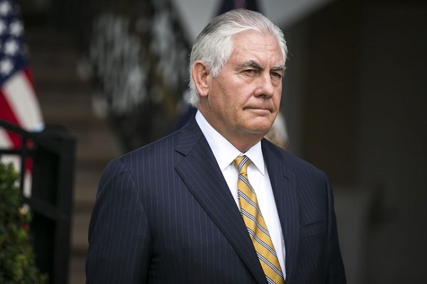 Etats-Unis : Rex Tillerson « espère voir Trump découvrir qu’il a été mis en accusation sur Twitter » et limogé