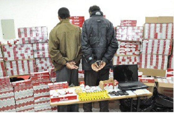Cigarettes Frauduleuses :  Saisie de 83 cartons et des cartouches  par la douane