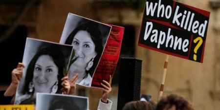 Lutte contre la corruption : six mois après l’assassinat brutale d’une journaliste investigatrice maltaise…