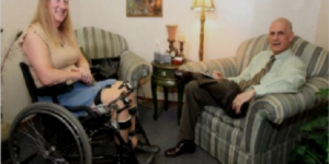 Utah/Etats-Unis : une femme, la soixantaine, veut réaliser son rêve d’enfance « être handicapée »