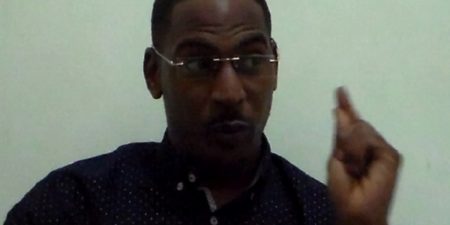 Mairie de Louga : le fils de Cheikh Kanté affiche ses ambitions et vise le fauteuil de Moustapha Diop jugé « absentéiste »