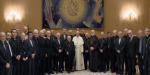 Pédophilie dans l’église chilienne : 34 évêques venus rencontrer le Pape François démissionnent collectivement