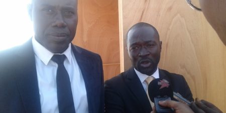 CONDITIONS DE TRAVAIL :  Les travailleurs de la brioche dorée crient leur ral bol