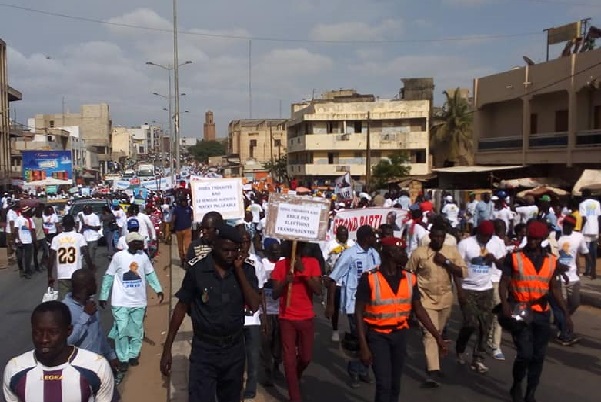 Période préélectorale sénégalaise: Mouvement «Arc-en-ciel» préoccupé par « l’état très abimé de la démocratie »