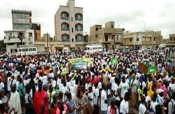 Manifestation à Dakar : démonstration de force de l’opposition sénégalaise qui menace