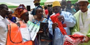Moumbaye Gandiol : Remise d’équipements et de financements aux femmes