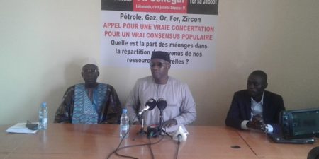 ENJEU PÉTROLIER ET GAZIER :  Vers une concertation partis politiques et Société civile pour  un consensus