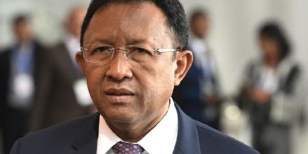 Madagascar : Le président démissionne pour briguer un deuxième mandat