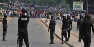 Burkina : l’opposition manifeste pour exige une réponse aux attaques djihadistes dans le pays