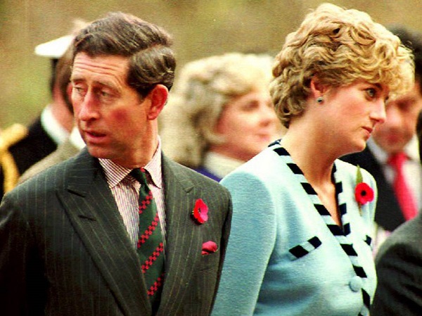 Grande Bretagne : une lettre attribuée à la princesse Diana aurait révélé que le prince Charles «planifiait son accident» 10 mois avant sa morte