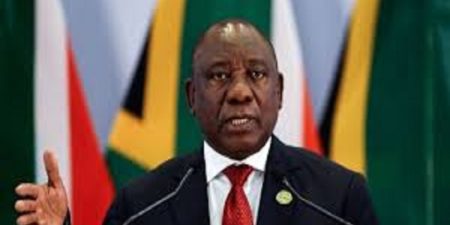 Afrique du Sud : un rapport cite le président Ramaphosa dans un scandale qui ébranle la classe politique