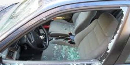 Thiénaba : le véhicule du pharmacien Ismaïla Diallo, responsable local de Pastef-(Sonko) vandalisé