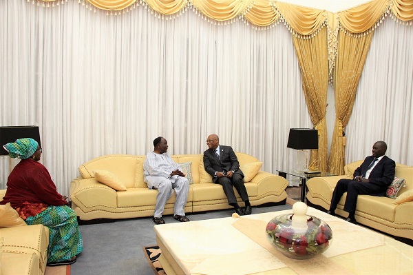 Visite de courtoisie : Jean claude Kassy Brou rend hommage au Général  Yakubu Gowon,  l’un des pères fondateurs de la CEDEAO