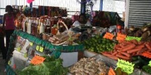 Visite de la ministre du commerce dans les grands marchés de Dakar Les commerçants promettent de respecter les prix