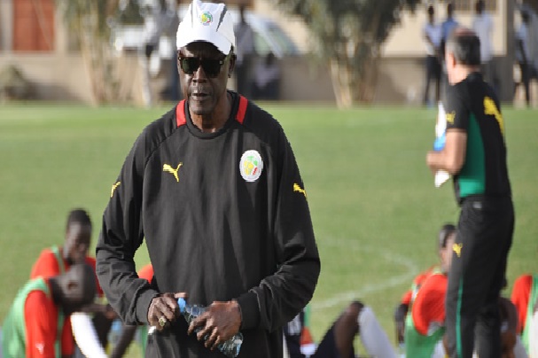 Le football sénégalais endeuillé : décès ce dimanche de l’ancien sélectionneur des « Lions » du Sénégal Karim Séga Diouf