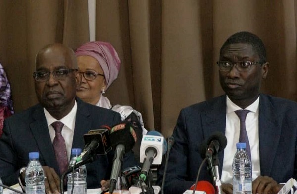 Passation de service du ministère de la justice : Me Malick Sall promet de relever les défis et tisse des lauriers à son prédécesseur