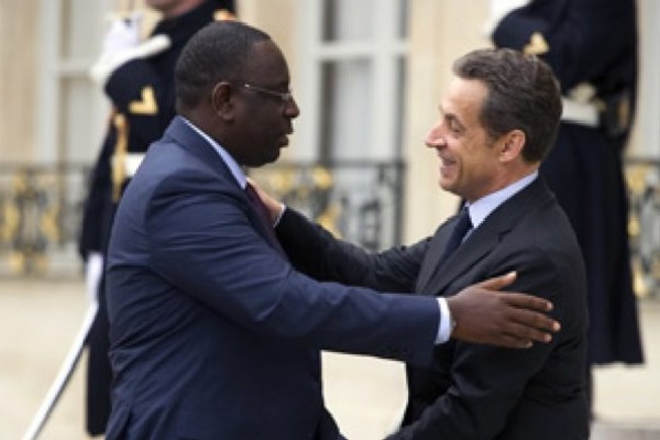 Investiture du président Macky Sall :  Les dessous de la visite éclair de Nicolas Sarkozy révélés par La Lettre du Continent