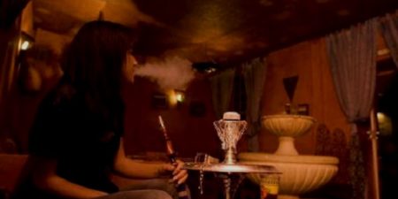 Ghana : fumer la chicha de plus en plus répandu chez les jeunes, l’Etat annonce des mesures et menace