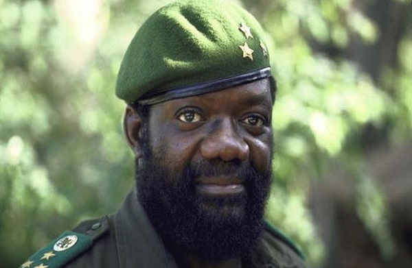 Angola: l’ancien chef de l’Unita, Jonas Savimbi, inhumé hier, soit 17 ans après sa mort