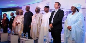 CEDEAO : le Président Buhari félicite de l&rsquo;ECONEC pour l&rsquo;établissement de normes électorales dans la région