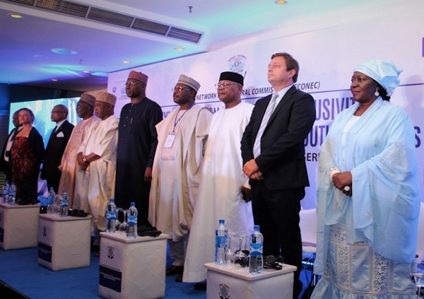 CEDEAO : le Président Buhari félicite de l’ECONEC pour l’établissement de normes électorales dans la région