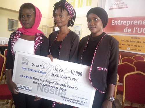 African Innovation Challenge :  Le groupe Mafani « Tuph’Utile » de l’UGB remporte le 1er prix international